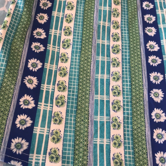 You Nique pattern button down top - Picture 2 of 5